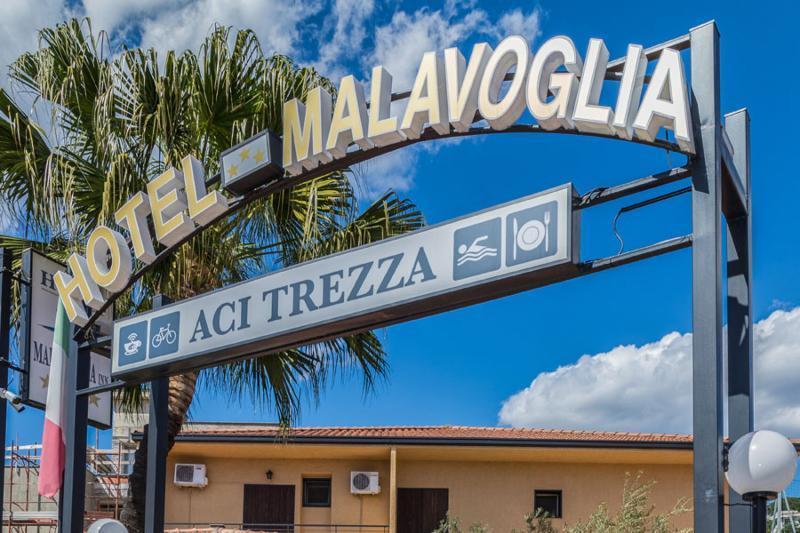 Hotel Malavoglia Ачи Костелло Экстерьер фото