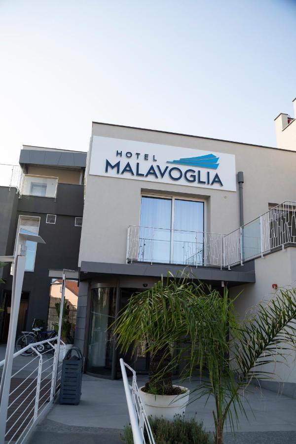 Hotel Malavoglia Ачи Костелло Экстерьер фото