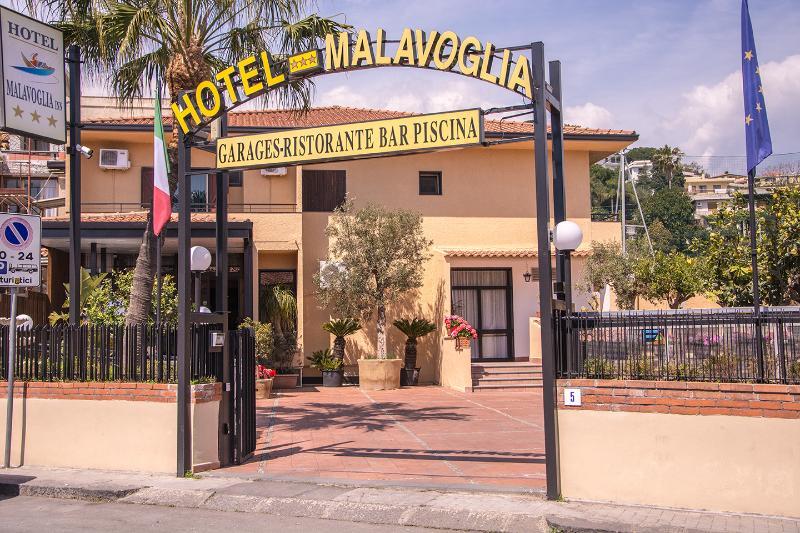 Hotel Malavoglia Ачи Костелло Экстерьер фото
